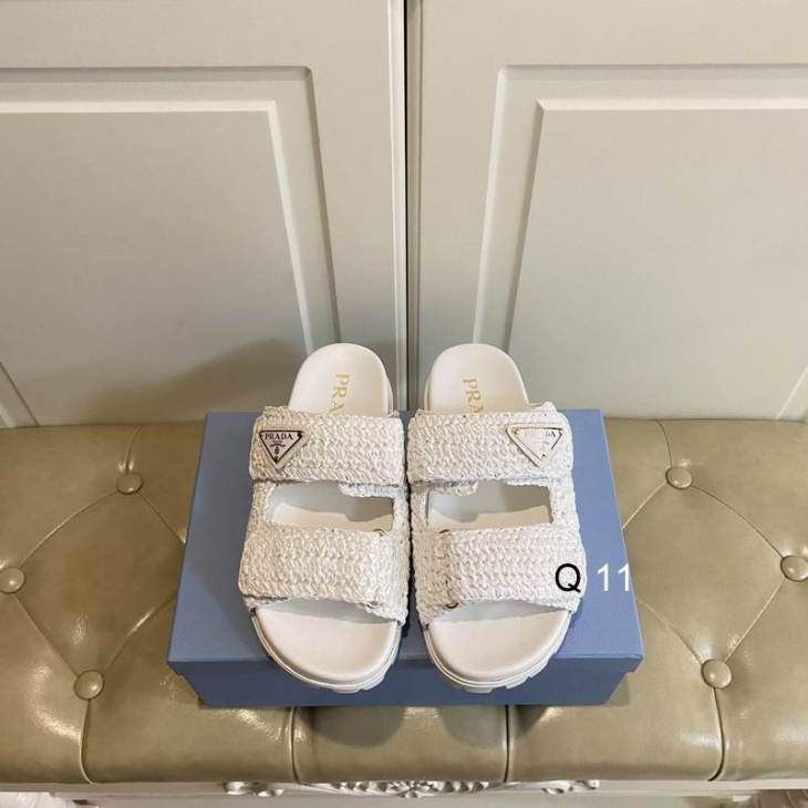 Picture of Prada Slippers _SKUPradasz35-403CY1201182